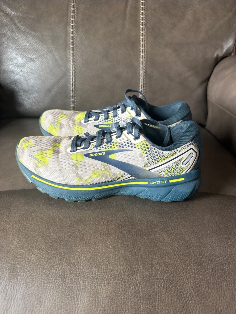 Brooks Ghost 14 Sneakers - Gray, Blue & Neon Yellow